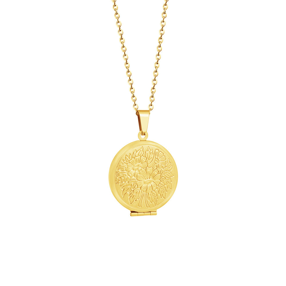 Customizable Photo Frame-Style Necklace