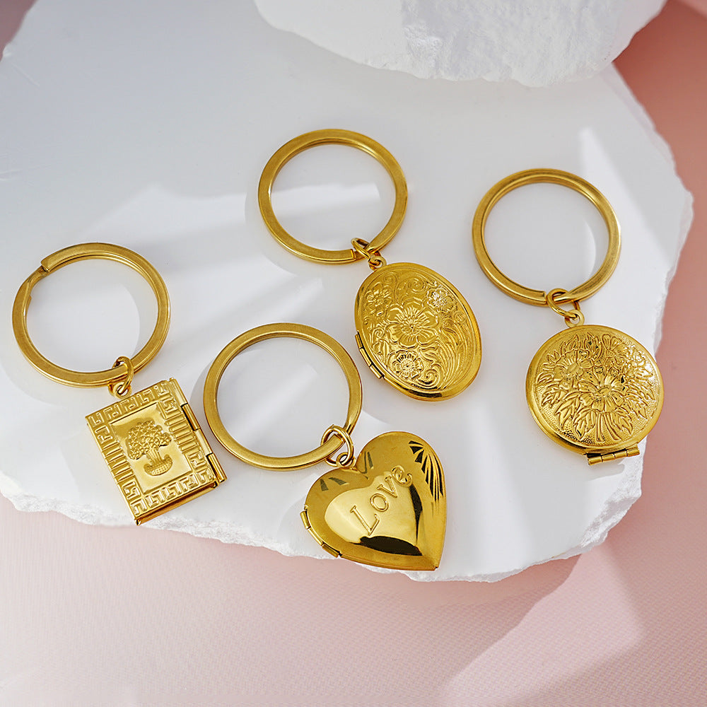 Customizable Photo Frame-Style Necklace