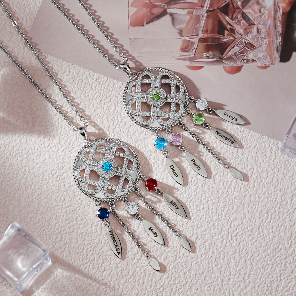 Mesh necklace with multiple custom names