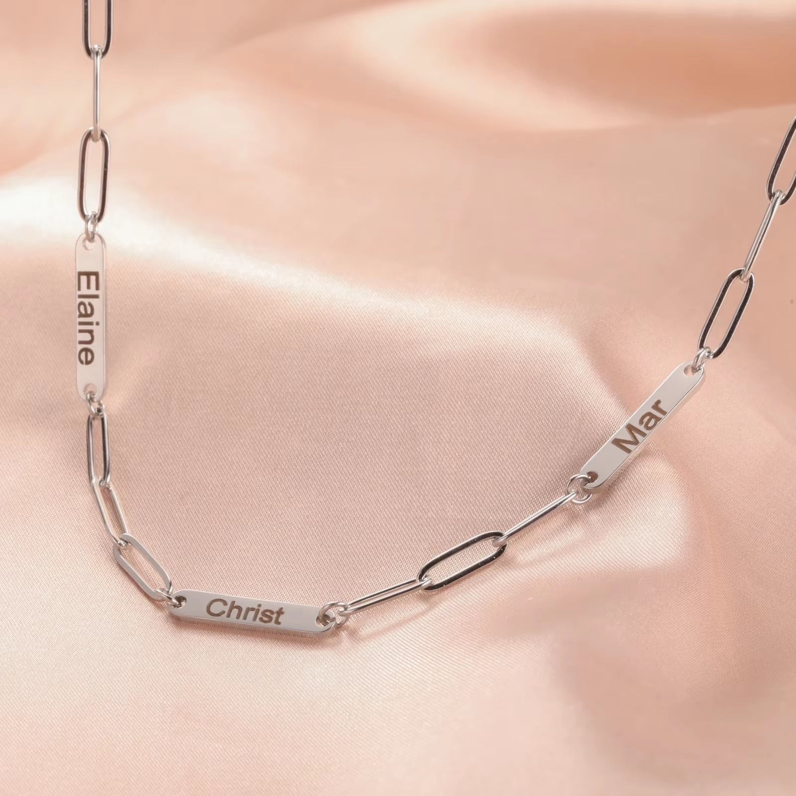 Metal Oval Engraved Necklace