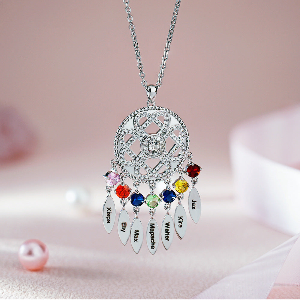 Mesh necklace with multiple custom names