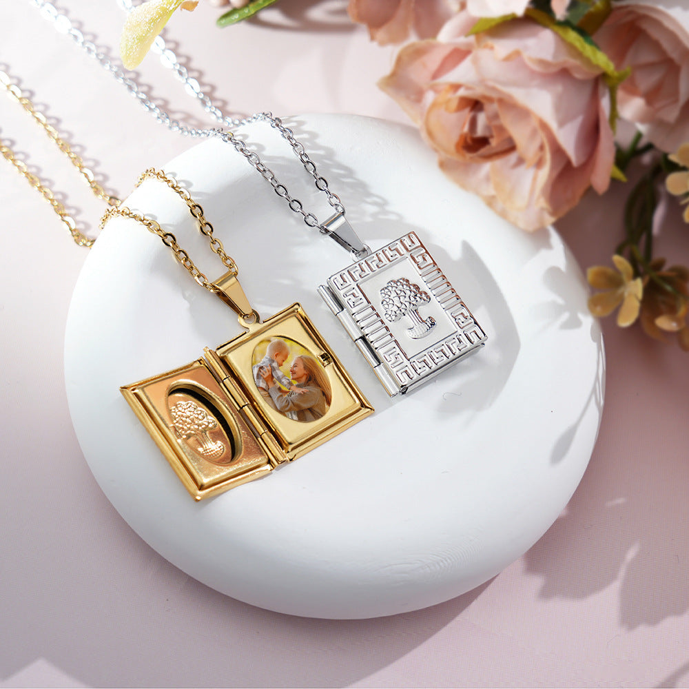 Customizable Photo Frame-Style Necklace