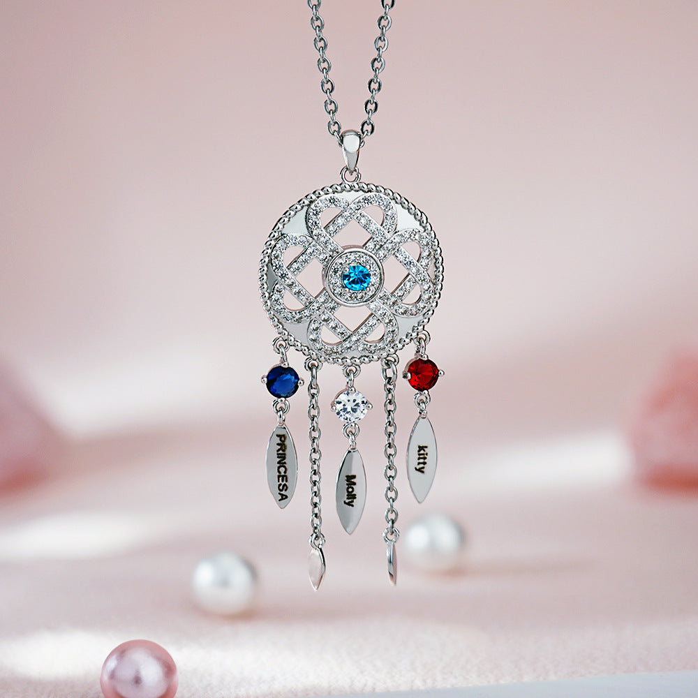 Mesh necklace with multiple custom names