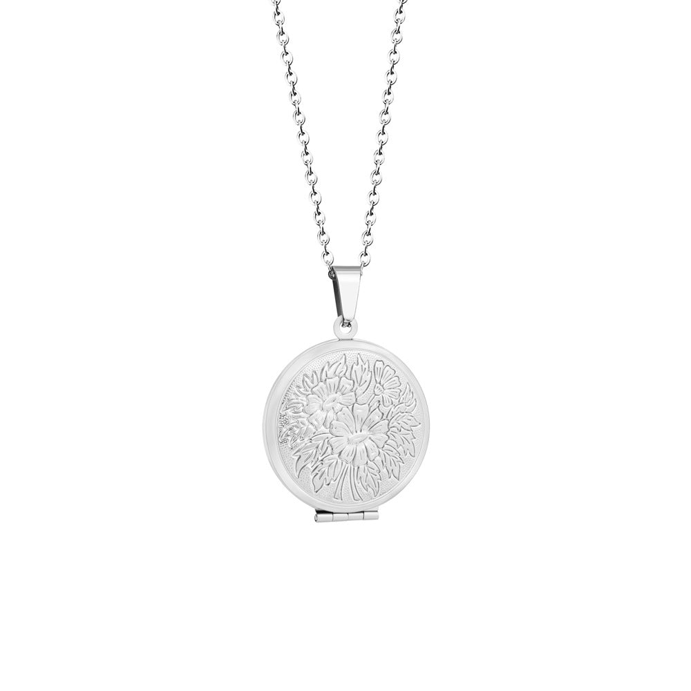 Customizable Photo Frame-Style Necklace
